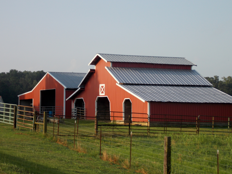 The Benefits of Building a Pole Barn: A Comprehensive Guide