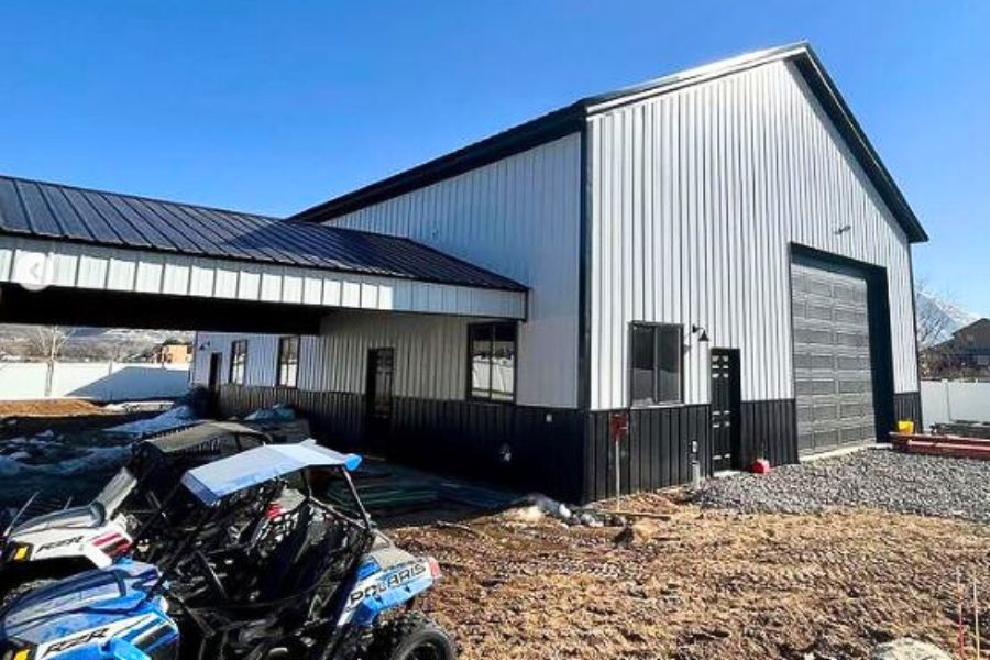 Vehicle Storage Pole Barn